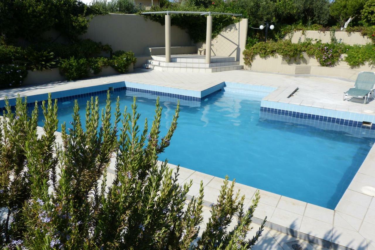 Knossos Palace Secluded Villa Skalanion Eksteriør billede